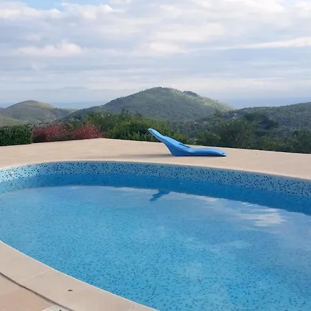 Willa Sleeps 5 Pool Wifi *