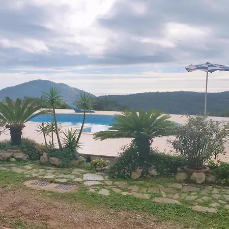 Willa Sleeps 5 Pool Wifi Sperlonga
