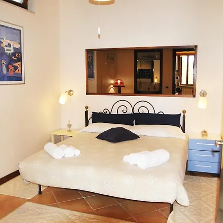 Sleeps 5 Pool Wifi فيلة