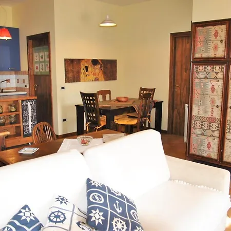 Sleeps 5 Pool Wifi * Sperlonga